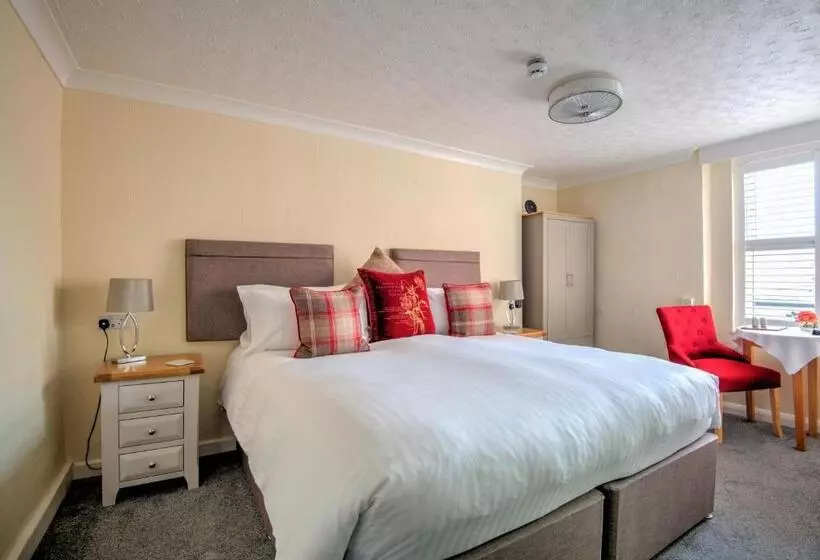 פנסיון Potters Mooring