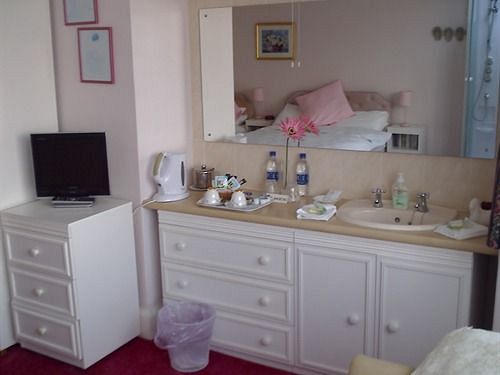 بنسيون The Swan Guest House