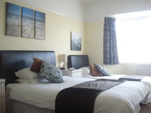 بنسيون The Swan Guest House