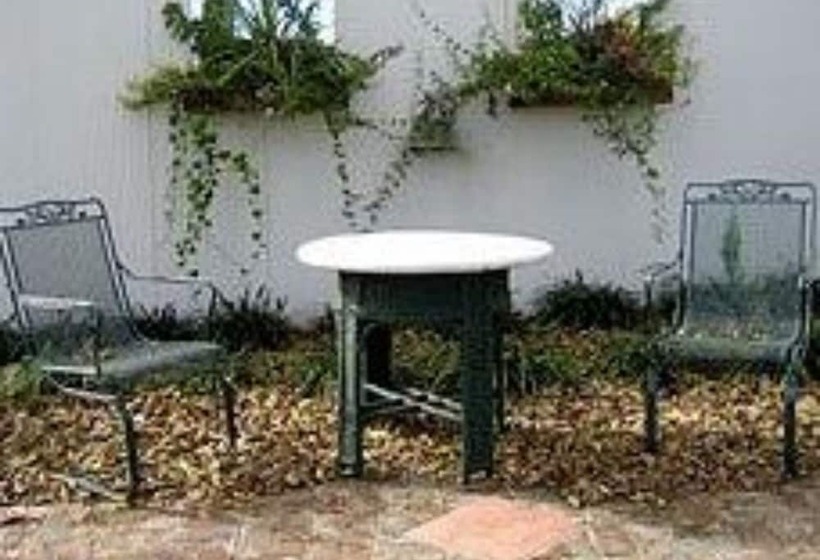 The Bennett House Bed & Breakfast