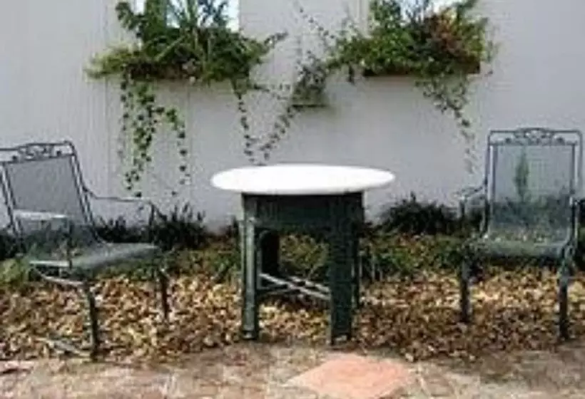 The Bennett House Bed & Breakfast