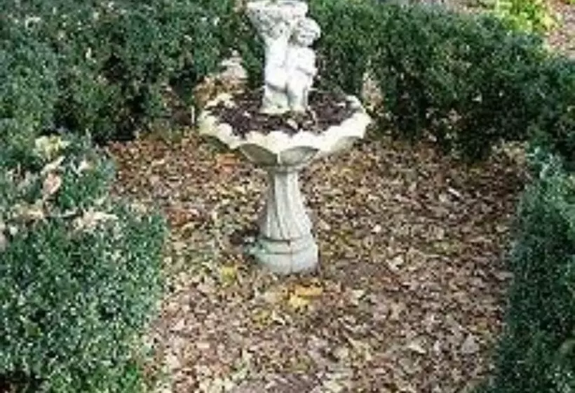 The Bennett House Bed & Breakfast