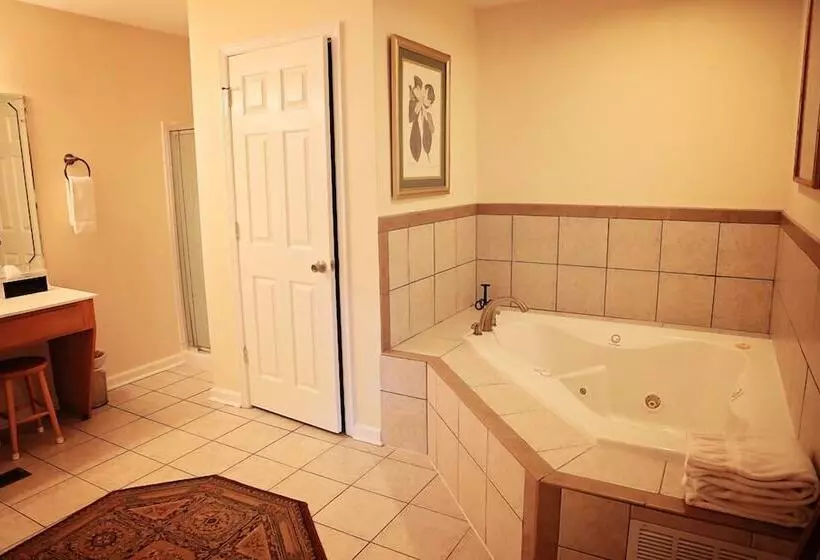 The Bennett House Bed & Breakfast