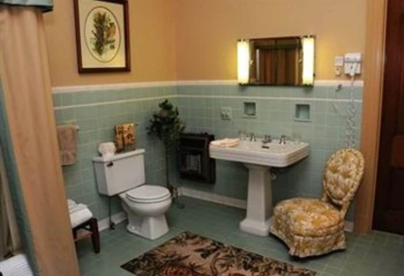 The Bennett House Bed & Breakfast