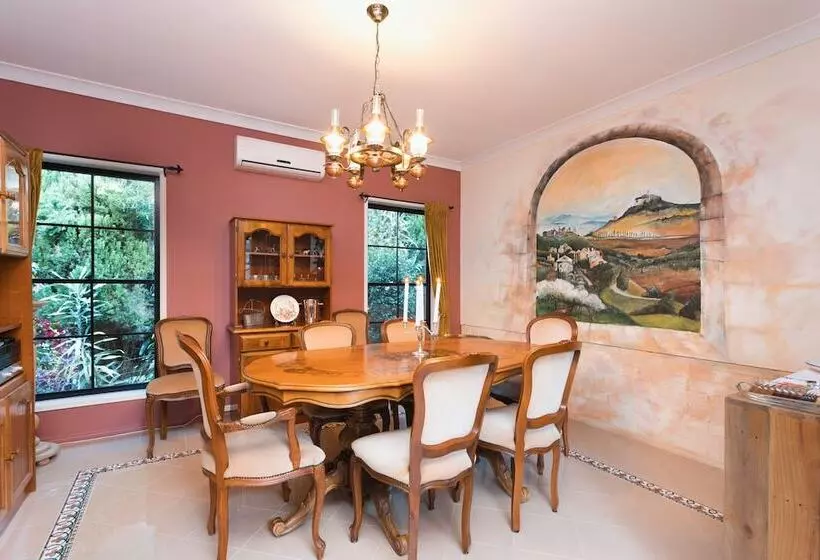 Villa Della Rosa Bed & Breakfast