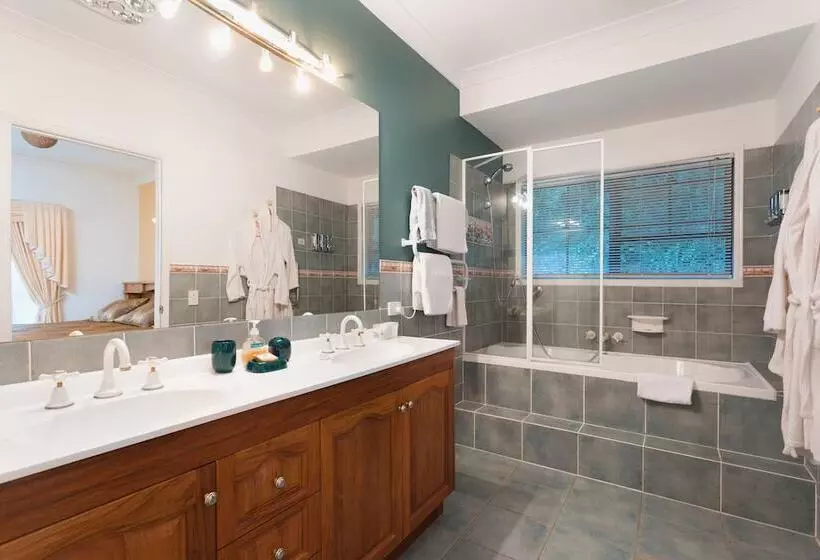 Villa Della Rosa Bed & Breakfast