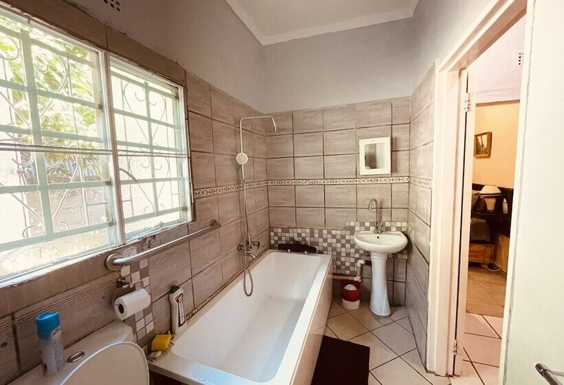 Abrama Bed And Breakfast