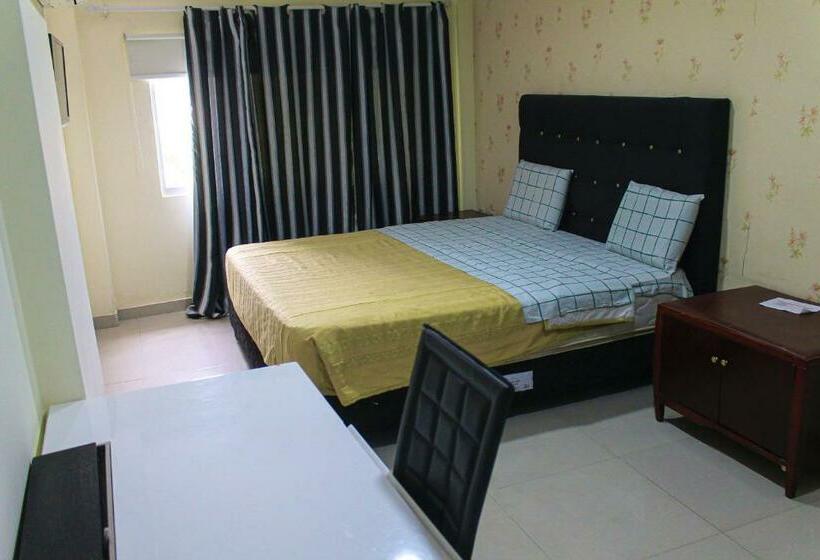 Hotel 16 Quartos Disponíveis   Edifício Pirâmide