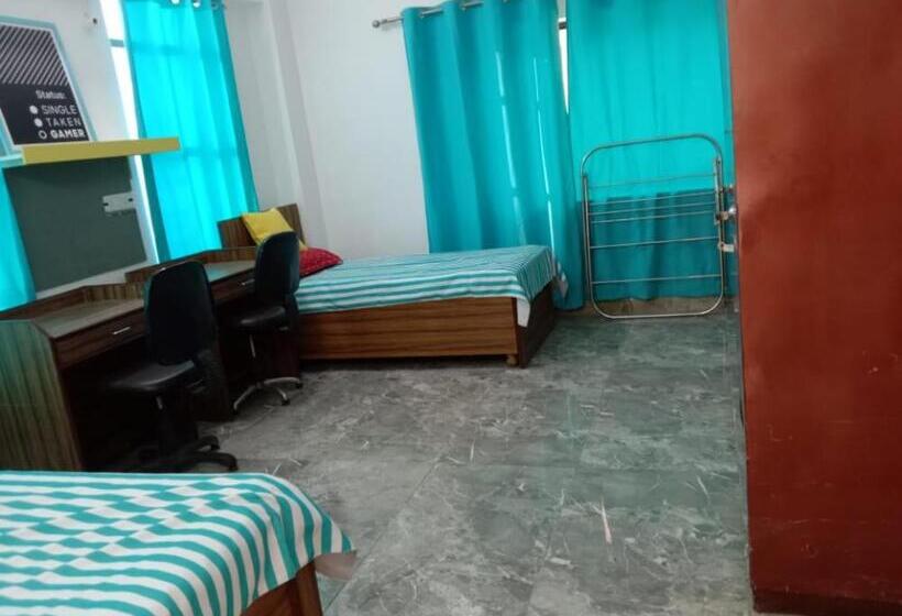 酒店 Abuzz Oxfordcaps Agrasen Boys Hostel, Dehradun