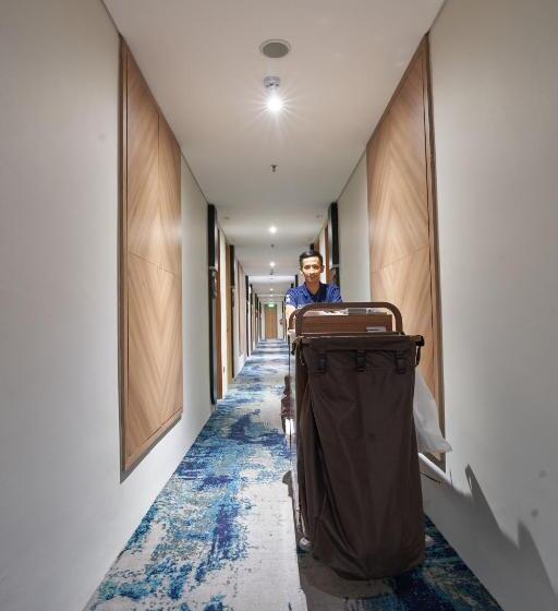בית מלון כפרי Cordela Suites Tasikmalaya