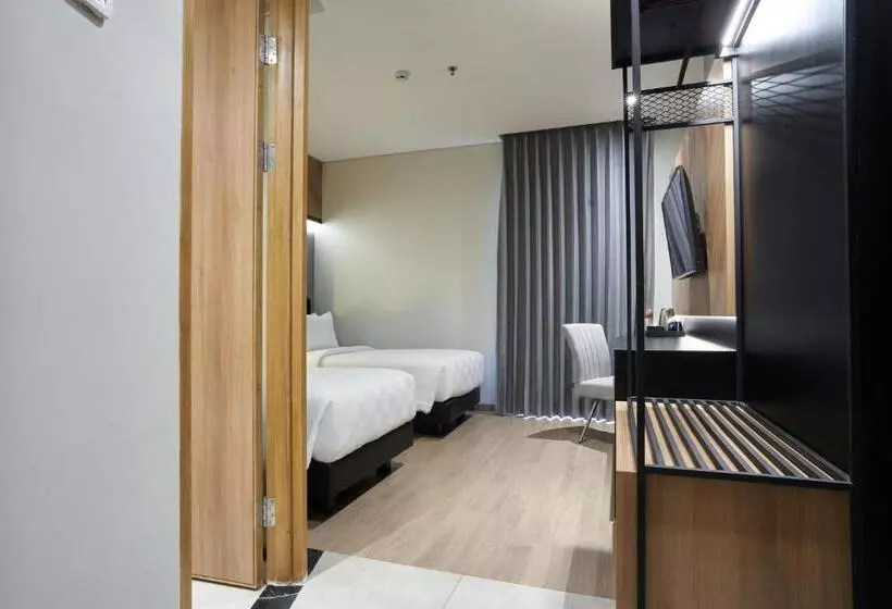 Hotelli Cordela Suites Tasikmalaya