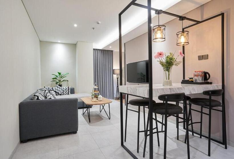 בית מלון כפרי Cordela Suites Tasikmalaya