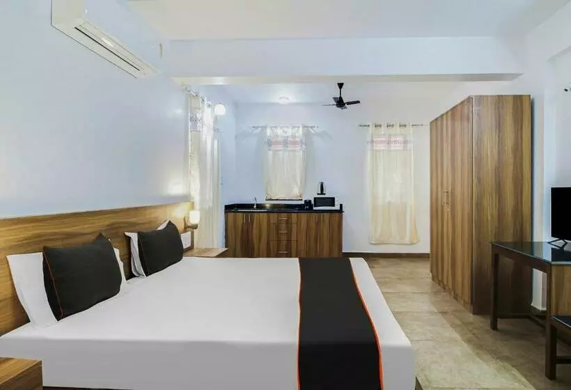 Hotelli Fabexpress Holiday Suites