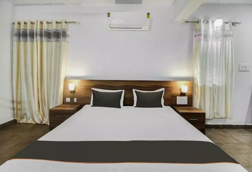 Hotelli Fabexpress Holiday Suites