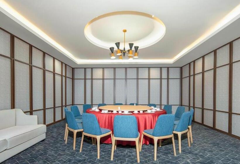 בית מלון כפרי Holiday Inn Express Chengdu Tianfu Airport Zone, An Ihg