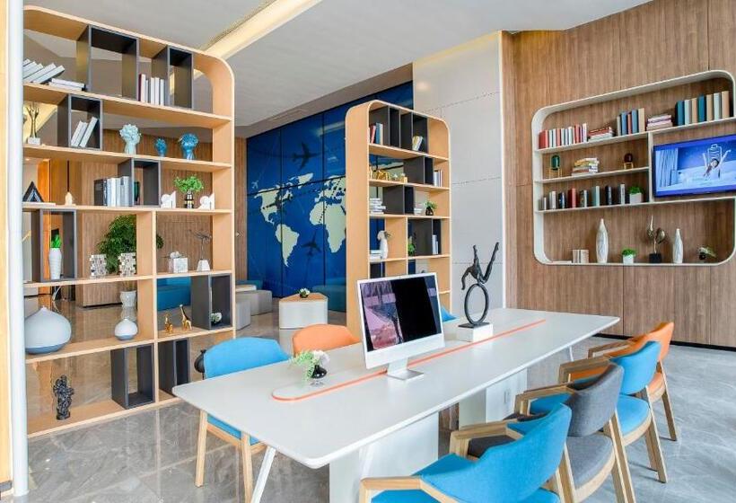 בית מלון כפרי Holiday Inn Express Chengdu Tianfu Airport Zone, An Ihg