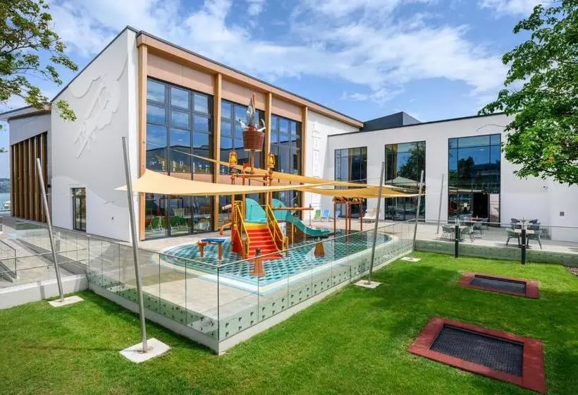 ホテル Mövenpick Balaland Resort Lake Balaton