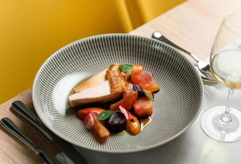 ホテル Mövenpick Balaland Resort Lake Balaton