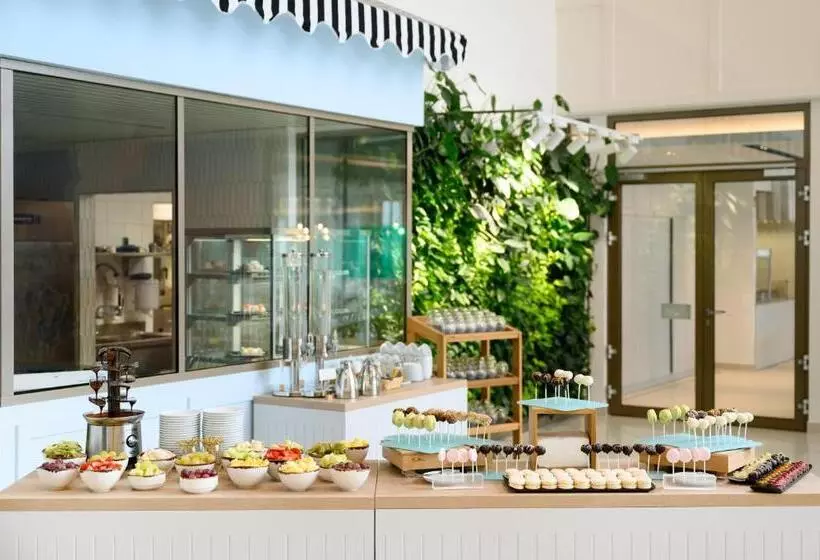 ホテル Mövenpick Balaland Resort Lake Balaton