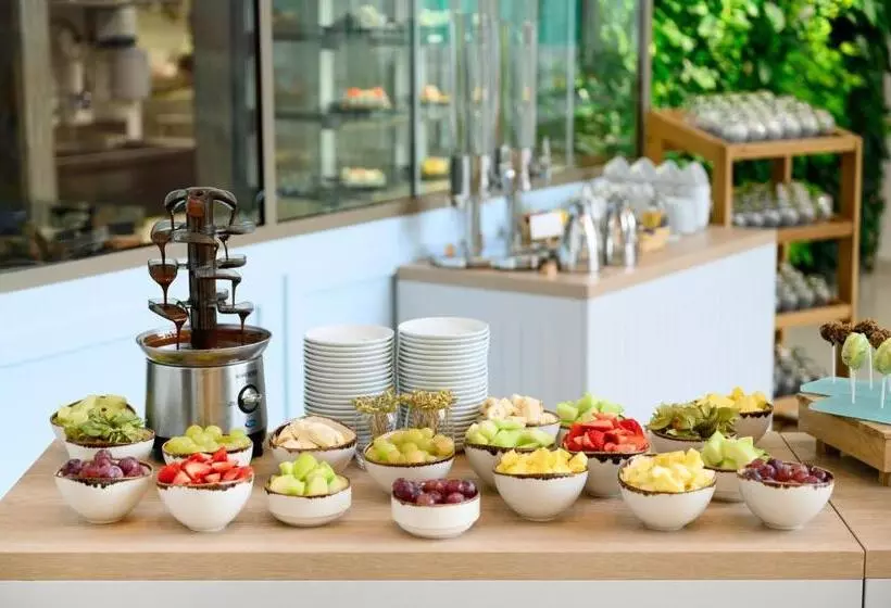 ホテル Mövenpick Balaland Resort Lake Balaton