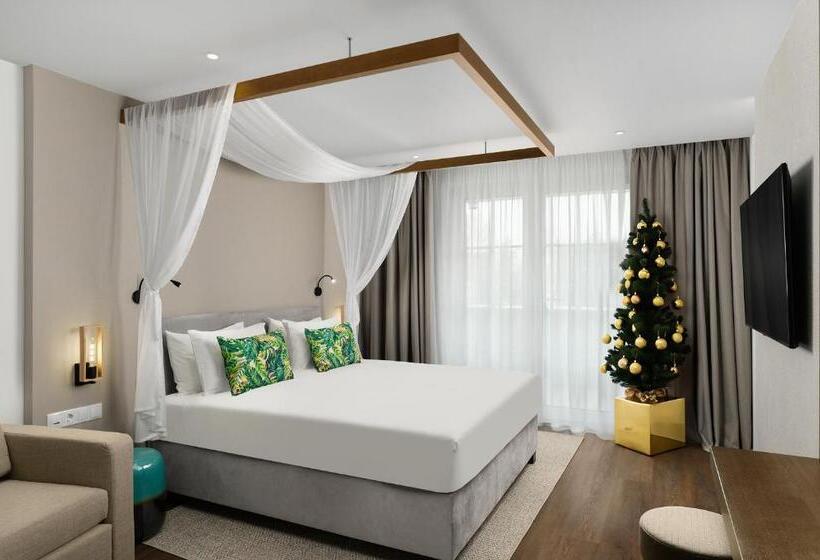 Отель Mövenpick Balaland Resort Lake Balaton