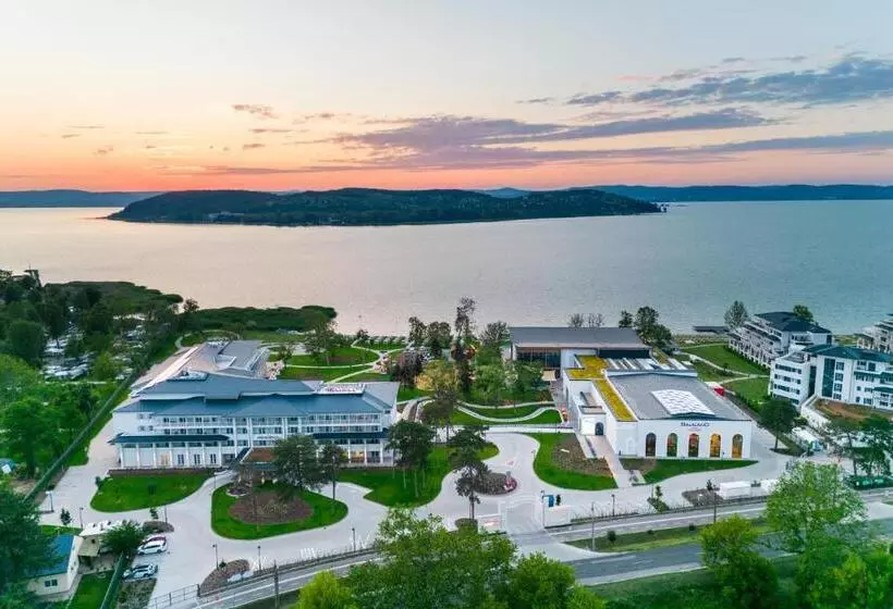 ホテル Mövenpick Balaland Resort Lake Balaton