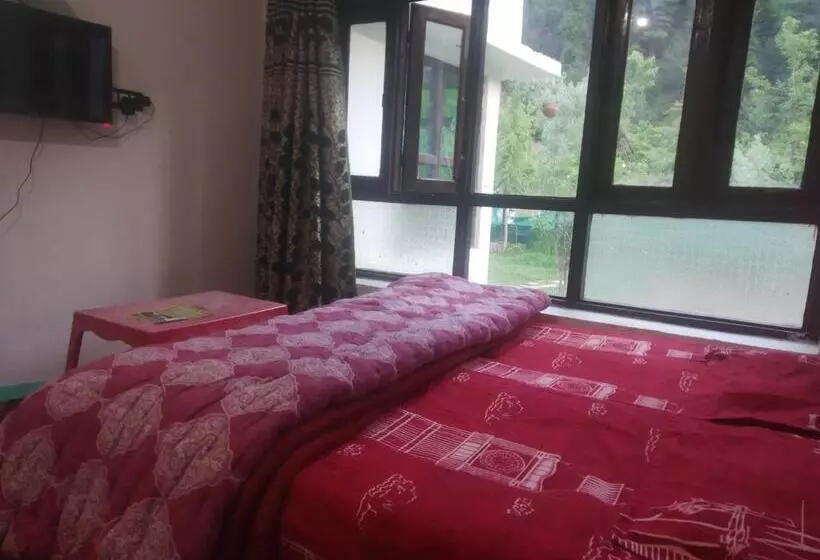ホテル Oyo 90682 Al Ayaan Homestay