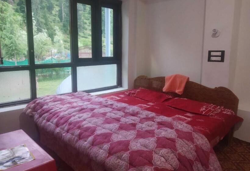 בית מלון כפרי Oyo 90682 Al Ayaan Homestay