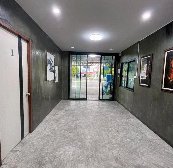 Отель Taweehome