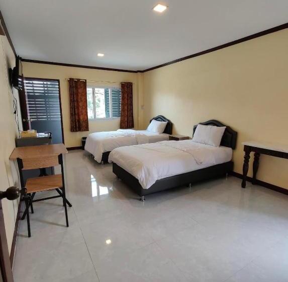 Отель Taweehome