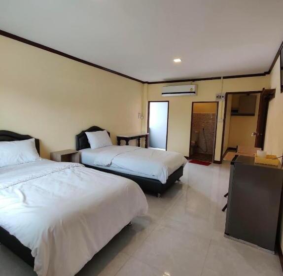 Отель Taweehome