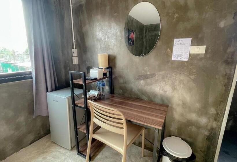 Отель Taweehome