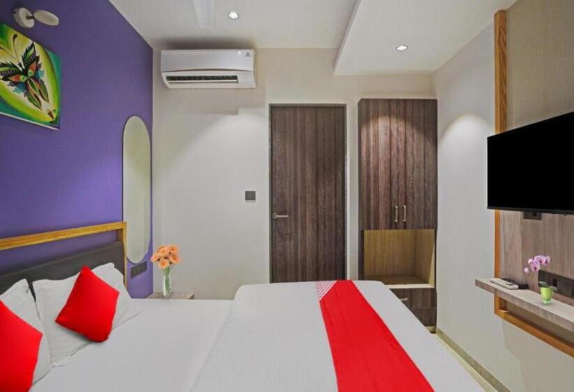 호텔 The Hallmark By Wb Inn