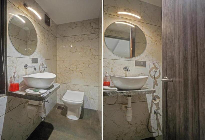 호텔 The Hallmark By Wb Inn