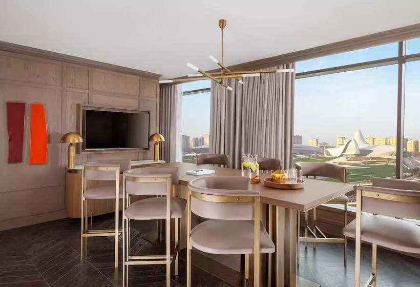 هتل The Ritzcarlton, Baku