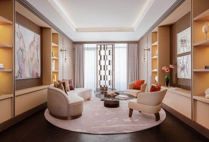 هتل The Ritzcarlton, Baku