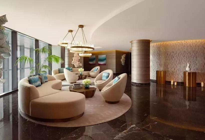 هتل The Ritzcarlton, Baku