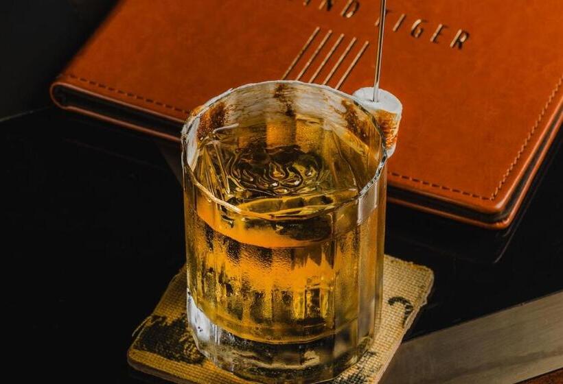 هتل The Ritzcarlton, Baku