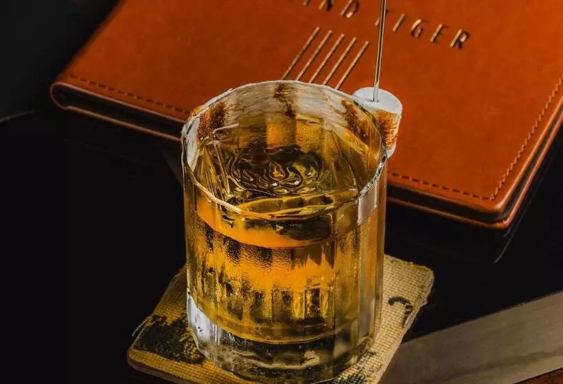 هتل The Ritzcarlton, Baku