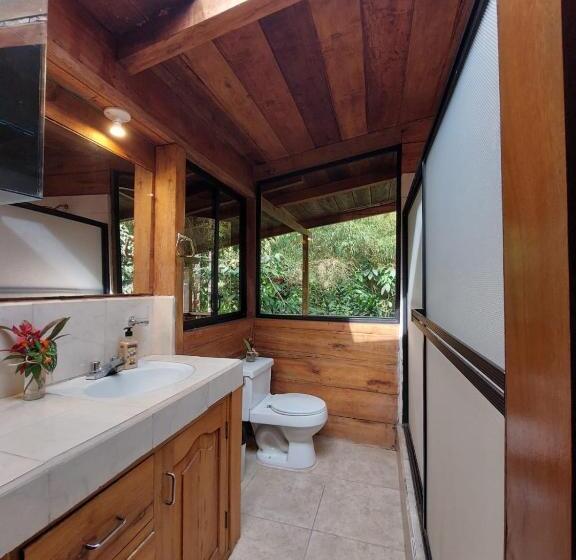 Hotel The Temple Ii, Mindo