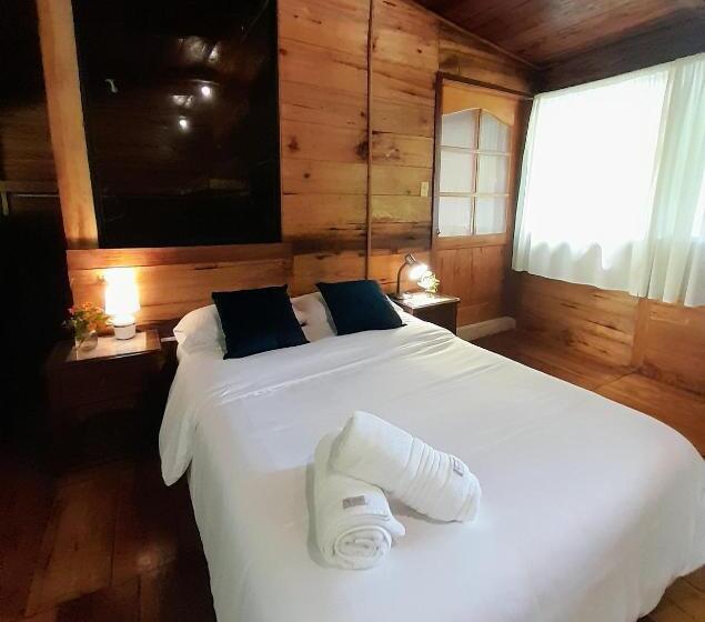 Hotel The Temple Ii, Mindo