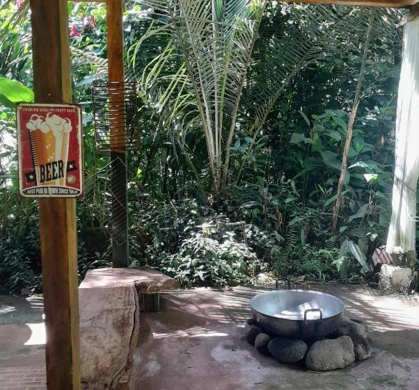 Hotel The Temple Ii, Mindo