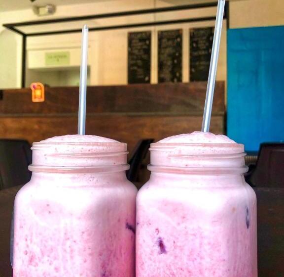 فندق Y Café Ixmati Suchitoto