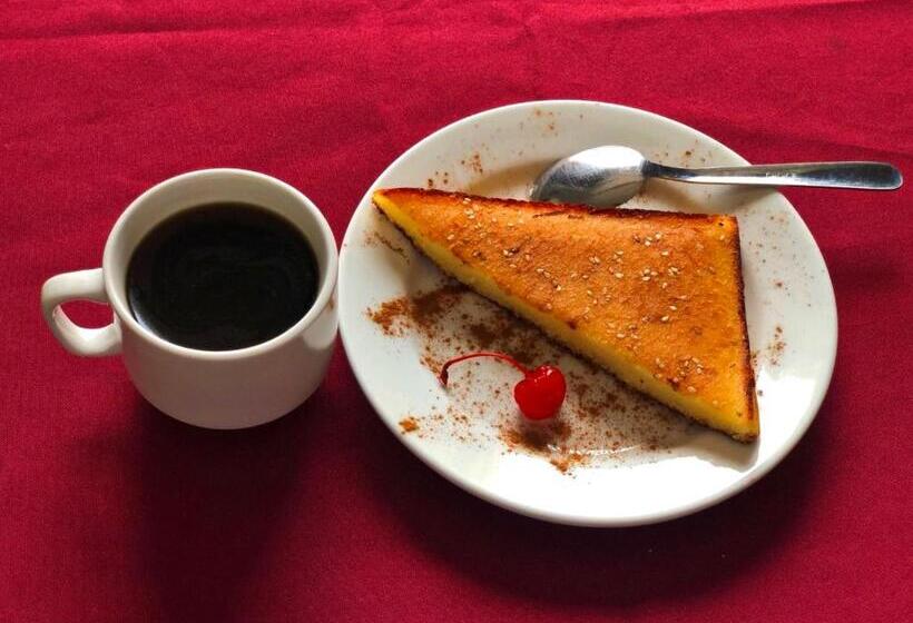 فندق Y Café Ixmati Suchitoto