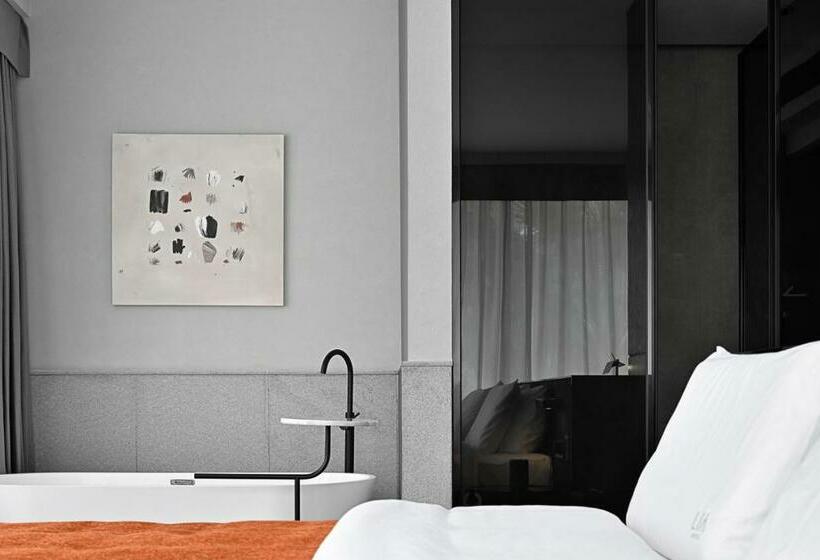 Lia Hotel Shenzhen Qianhai Baoan Center Turnaround Metro Station