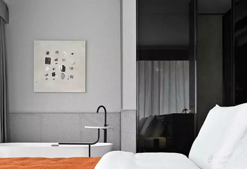 Lia Hotel Shenzhen Qianhai Baoan Center Turnaround Metro Station