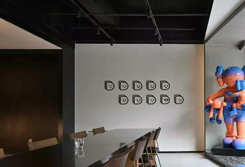 Lia Hotel Shenzhen Qianhai Baoan Center Turnaround Metro Station