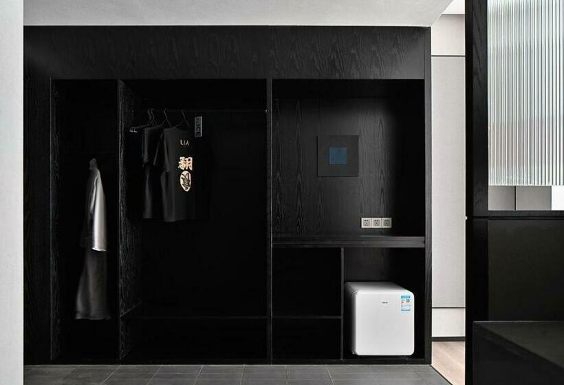 Lia Hotel Shenzhen Qianhai Baoan Center Turnaround Metro Station