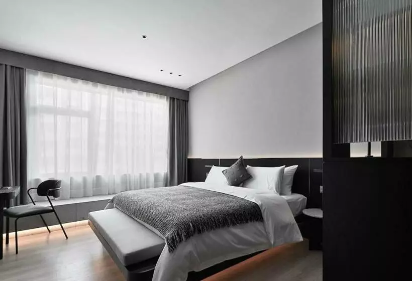 Lia Hotel Shenzhen Qianhai Baoan Center Turnaround Metro Station