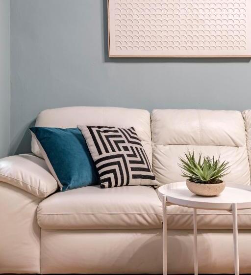 پانسیون Beautiful Room In Heart Of Madrid